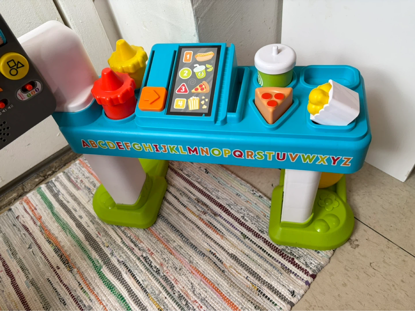Fisher-Price Laugh & Learn 4-in-1 Game-talks,sings and more - photo 2