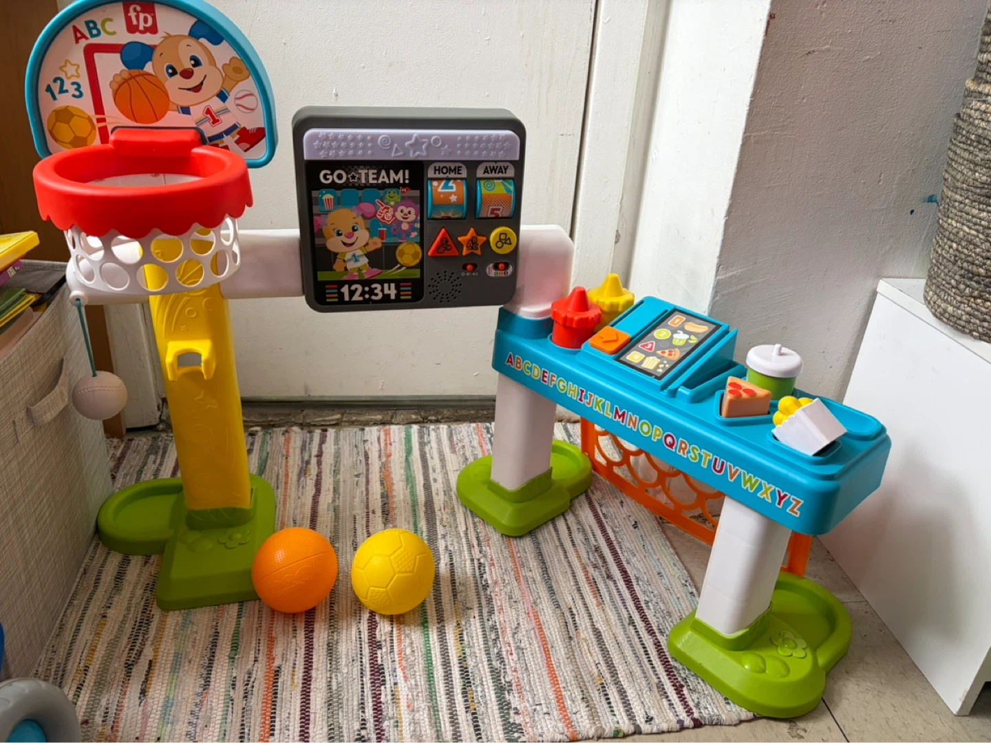 Fisher-Price Laugh & Learn 4-in-1 Game-talks,sings and more
