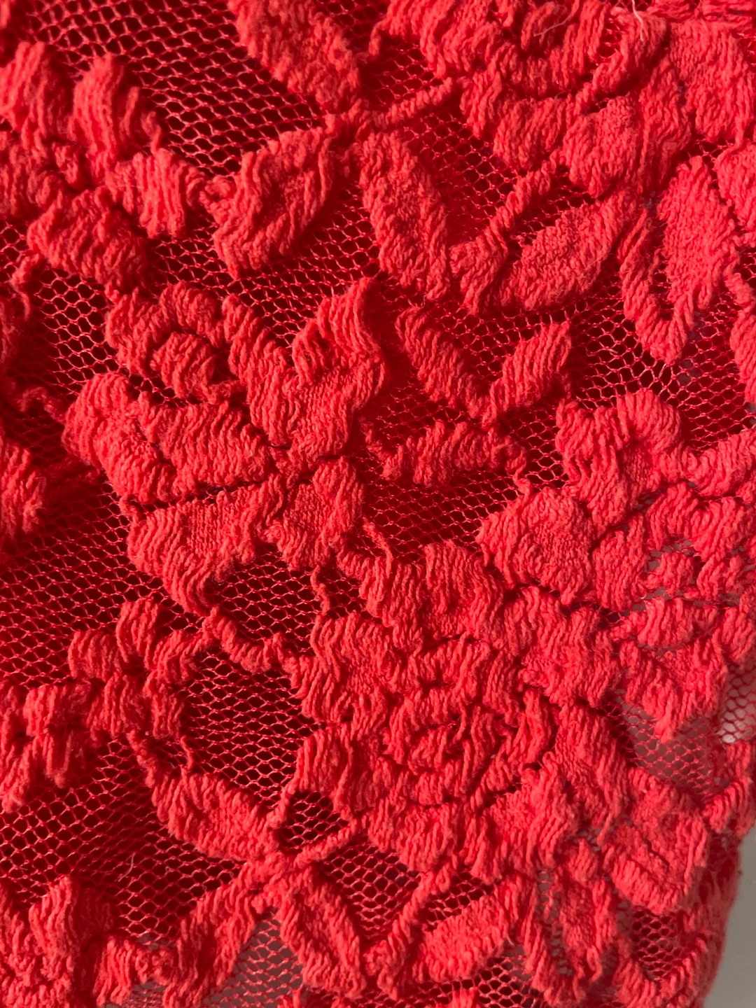 ZARA Red Lace Crop Top - photo 2