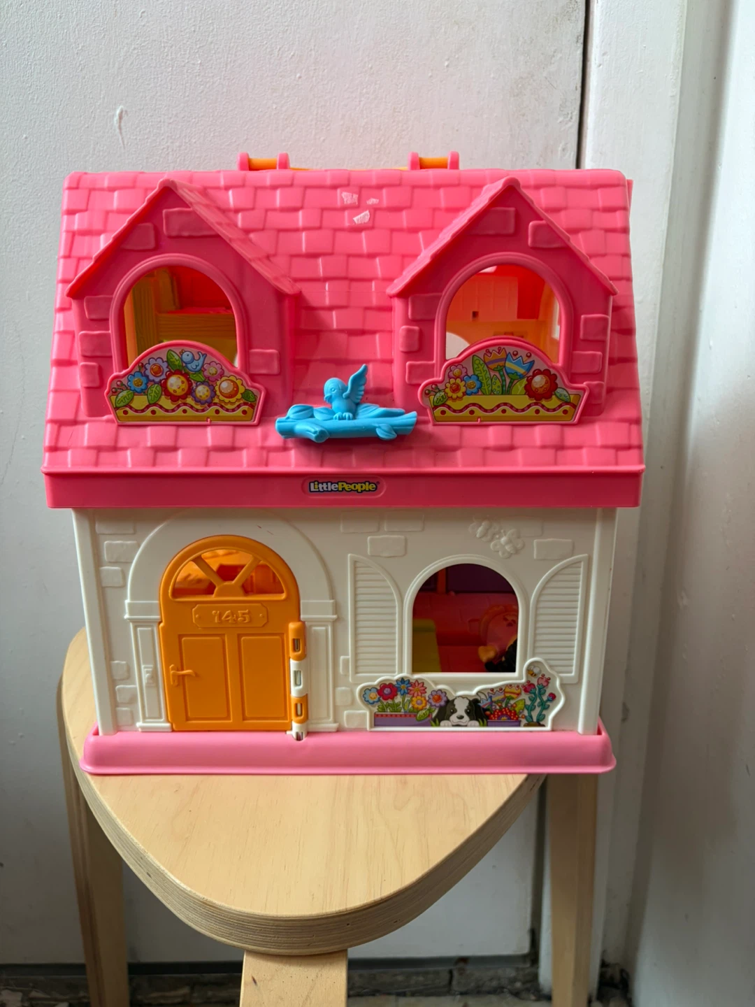 Little people house -makes sounds-talks-sings and more - photo 2