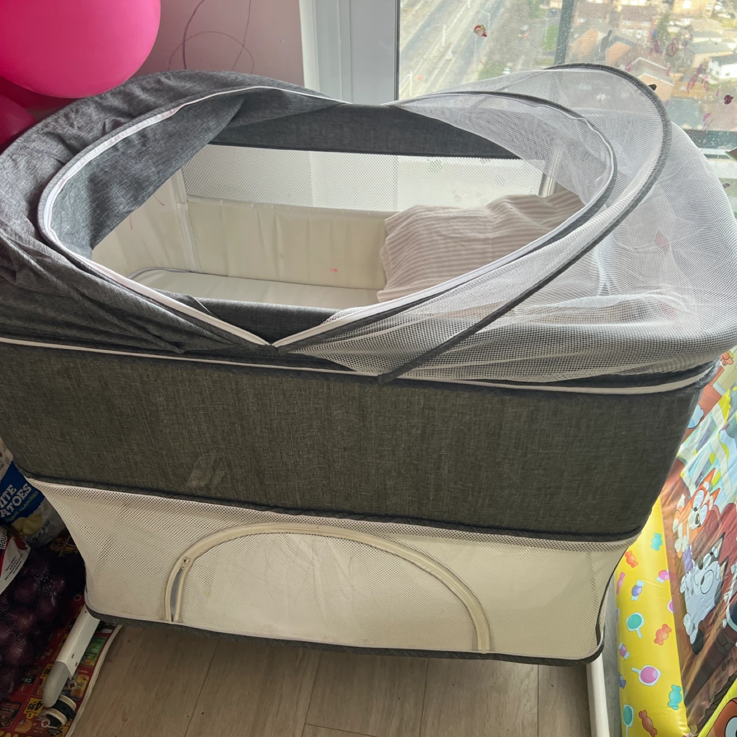 Grey Baby Bassinet with Mosquito Net - photo 3