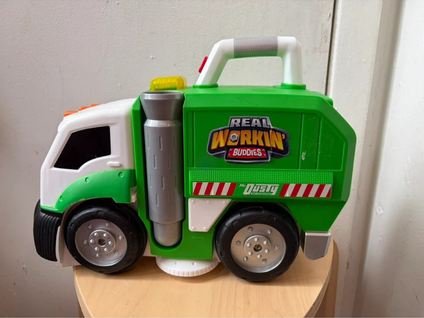Mr. Dusty The Super Duper Toy Eating Garbage Truck makes sounds
