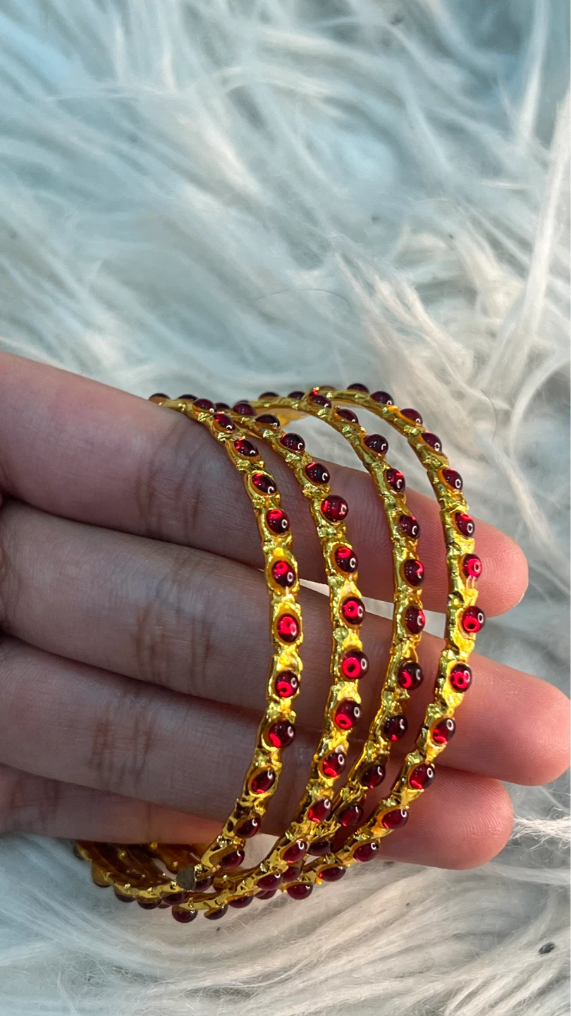 Stunning Temple Jewelry Set for Rent - photo 5