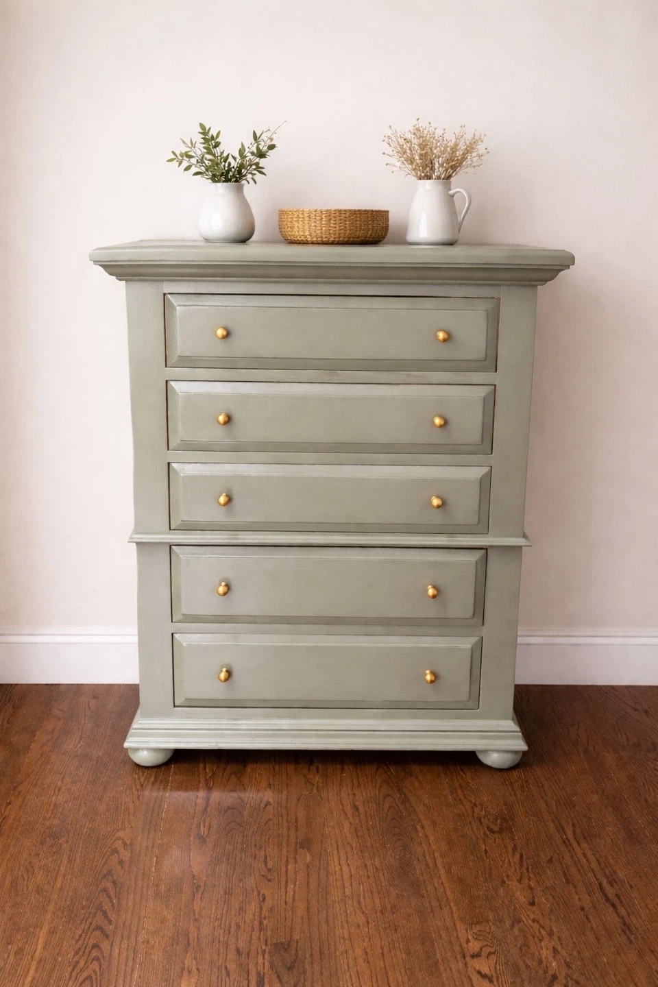 Pine green dresser