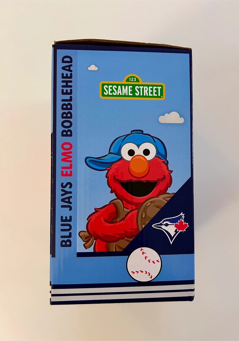 BNIB Elmo Toronto Blue Jays Bobblehead. - photo 3
