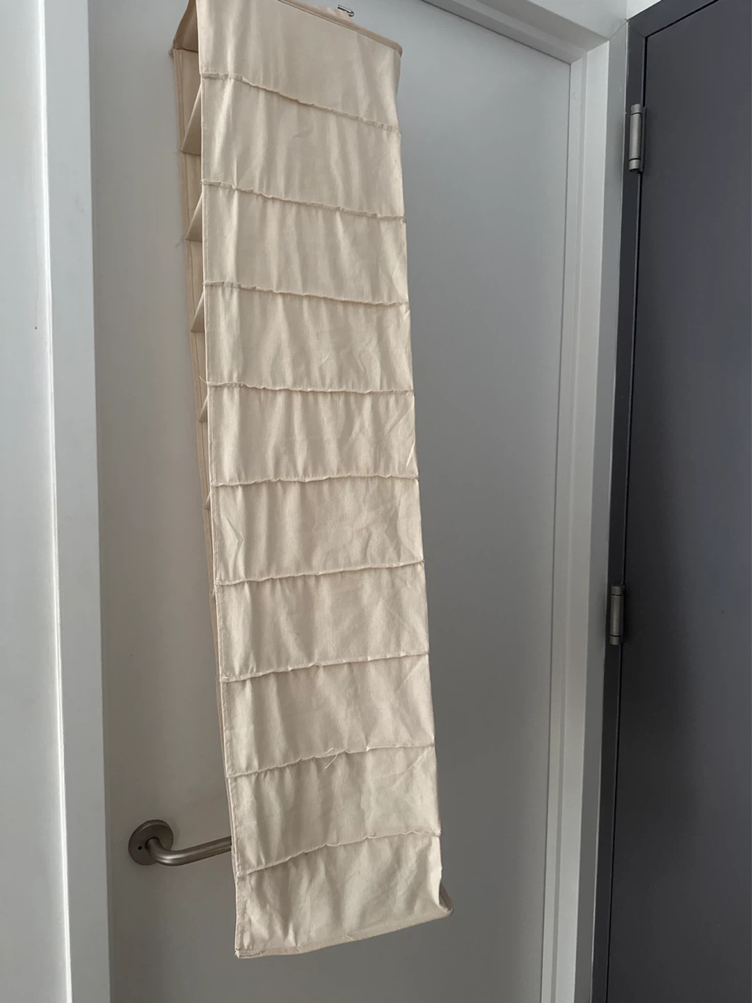 Cream 10-shelf Hanging Organizer - photo 2