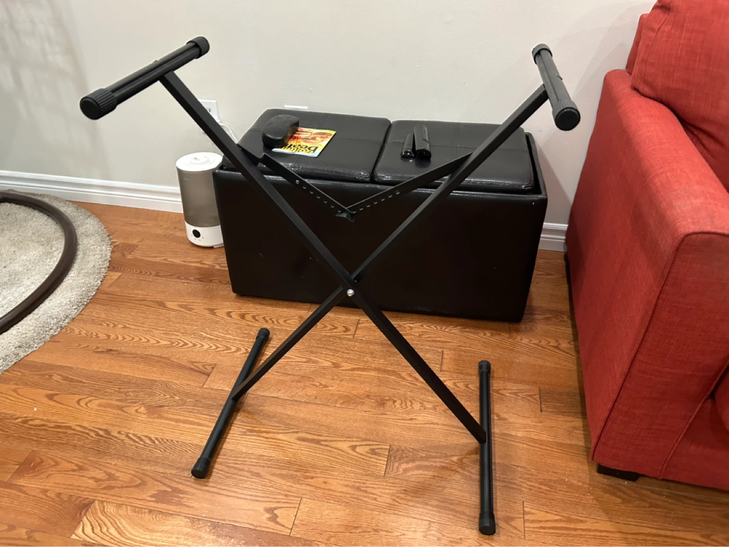 Black X-Style Keyboard Stand