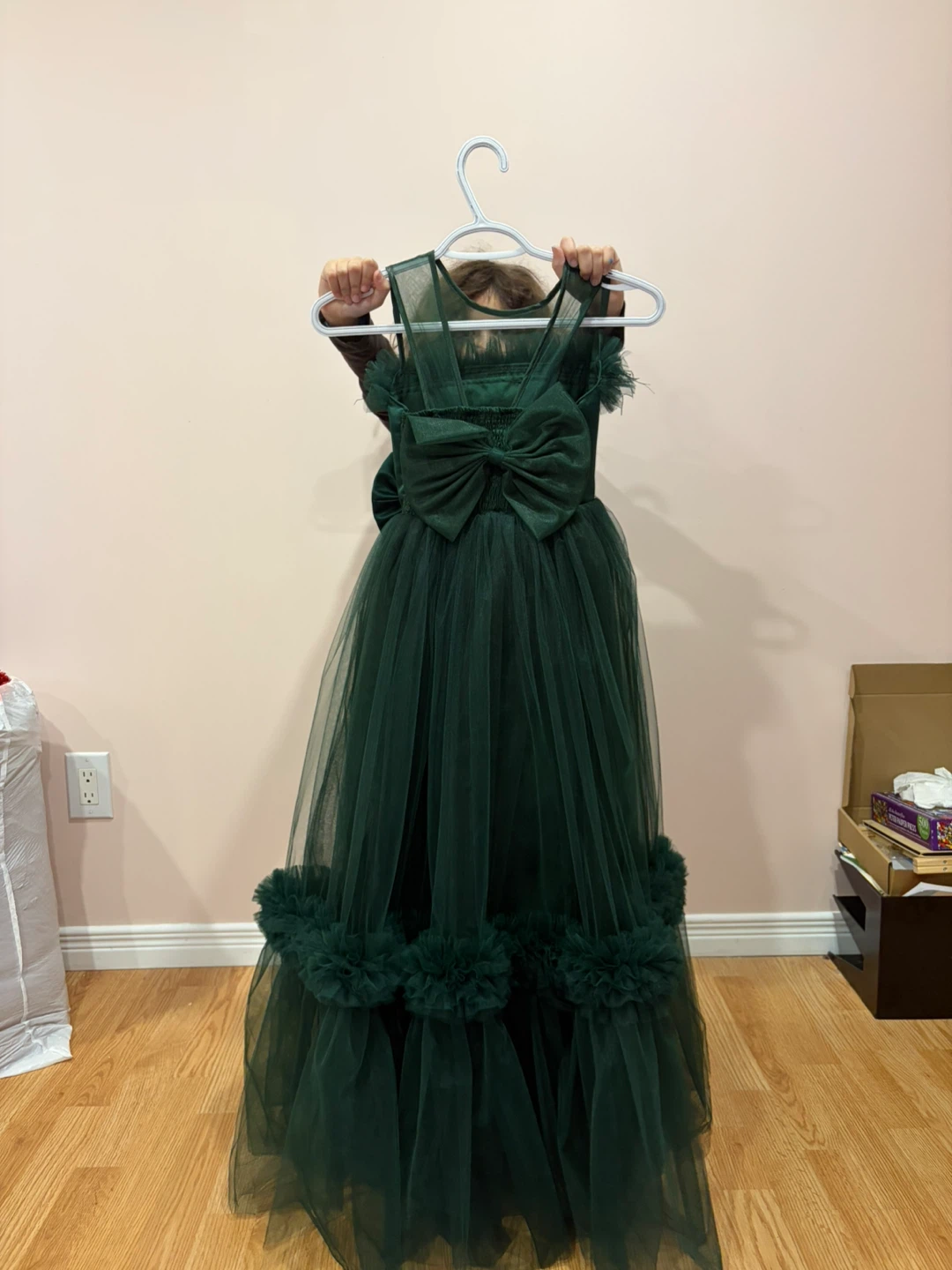 Green Tulle Dress with Feathers and Bow - photo 3