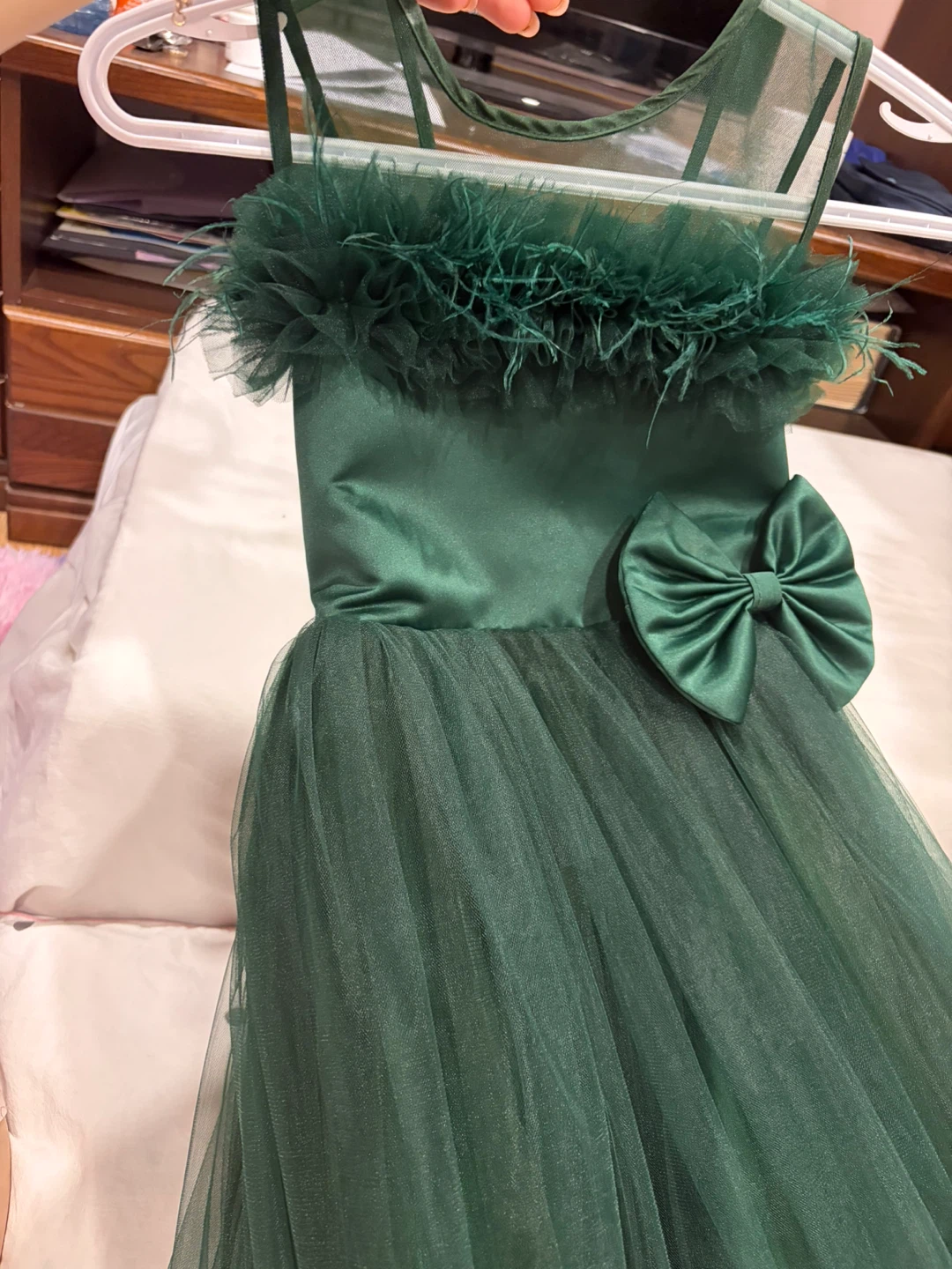 Green Tulle Dress with Feathers and Bow - photo 2