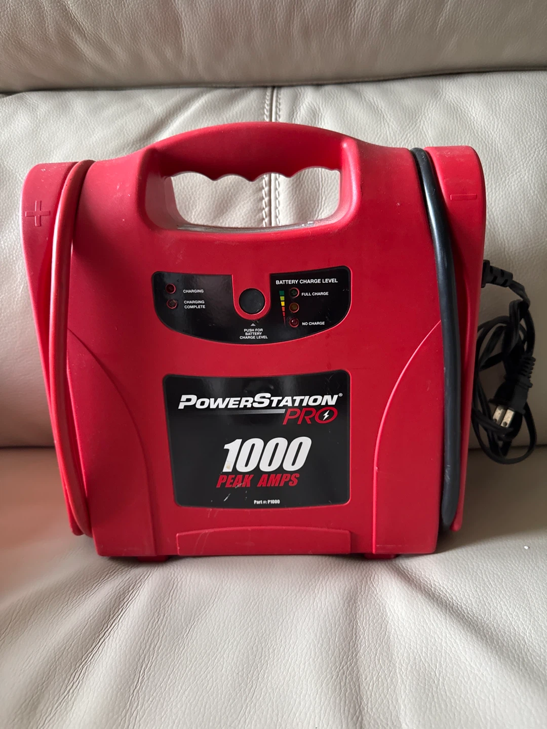 PowerStation PRO 1000 Peak Amps Jump Starter