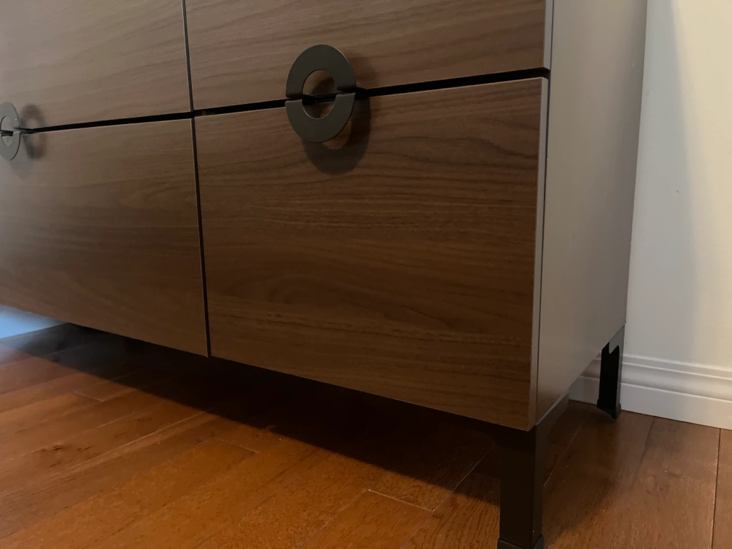 Modern 4-Drawer Dresser - photo 5