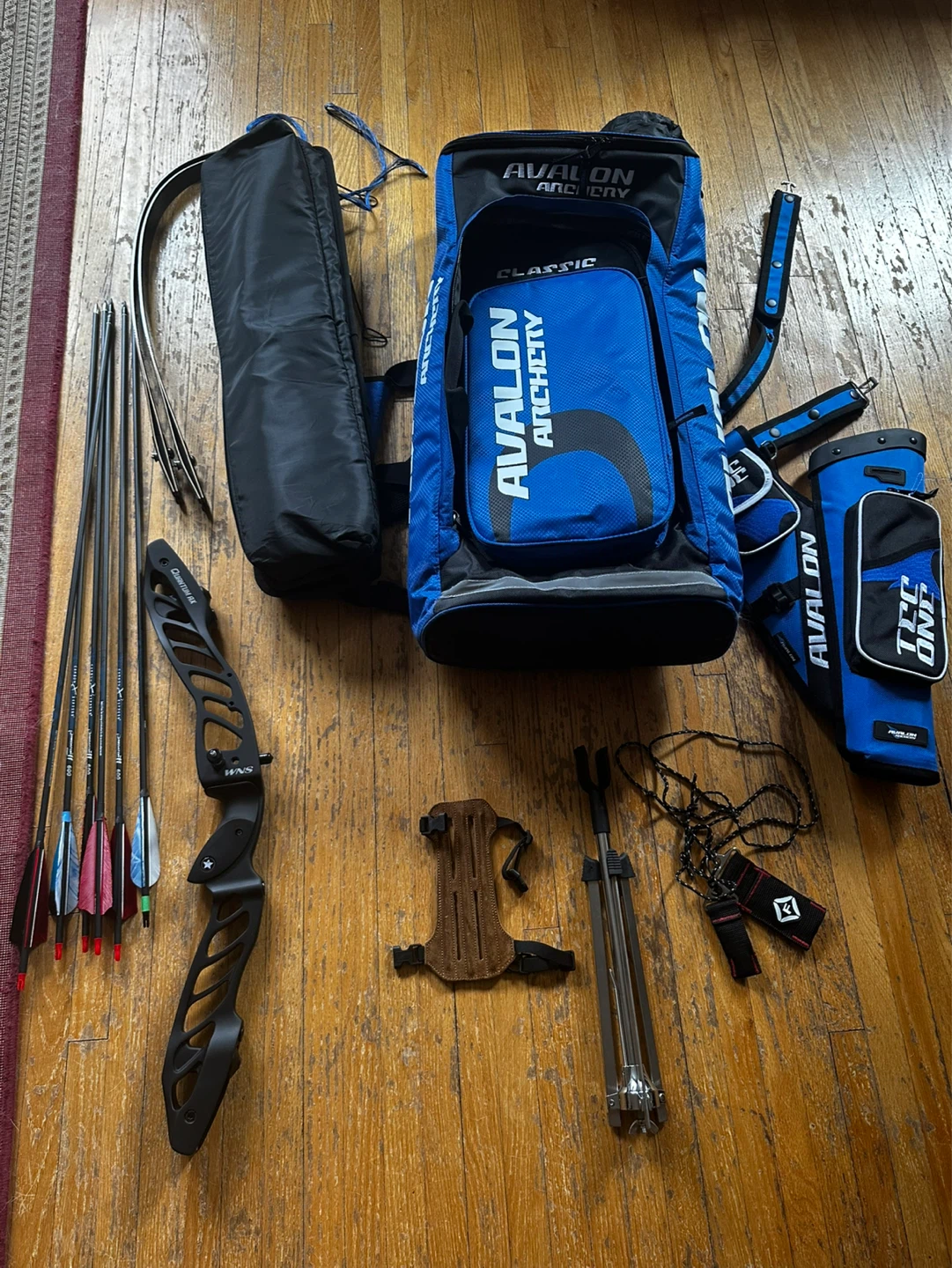 Avalon Archery Classic Recurve Bow Package