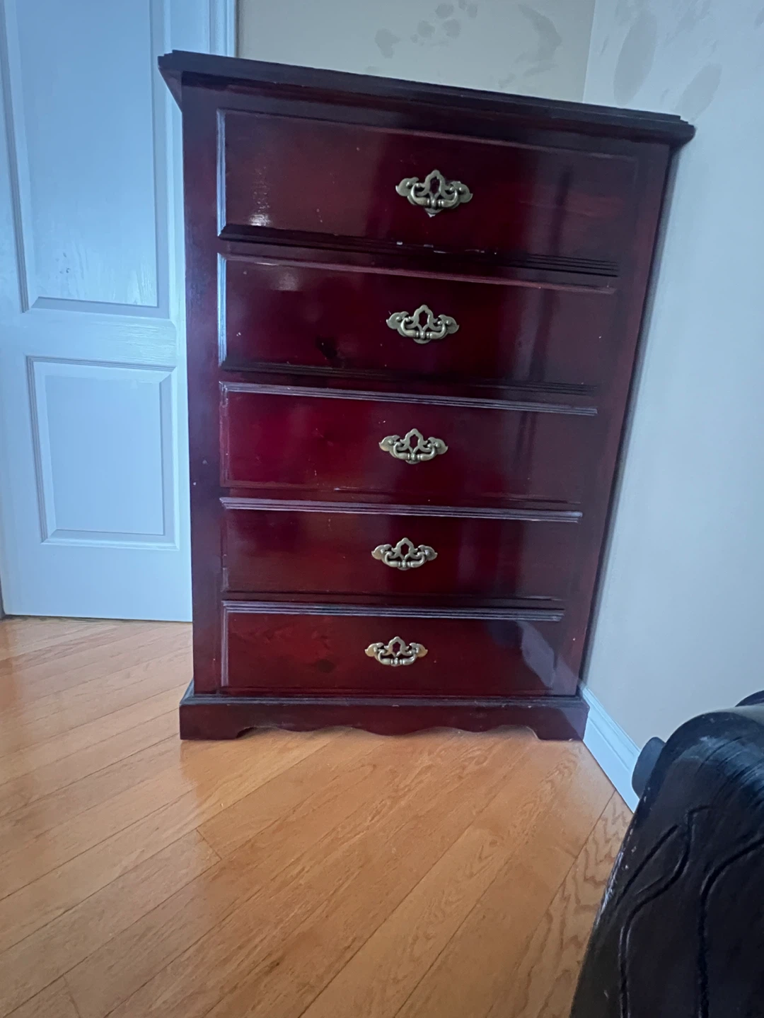 Wooden Dresser Chest of Drawers