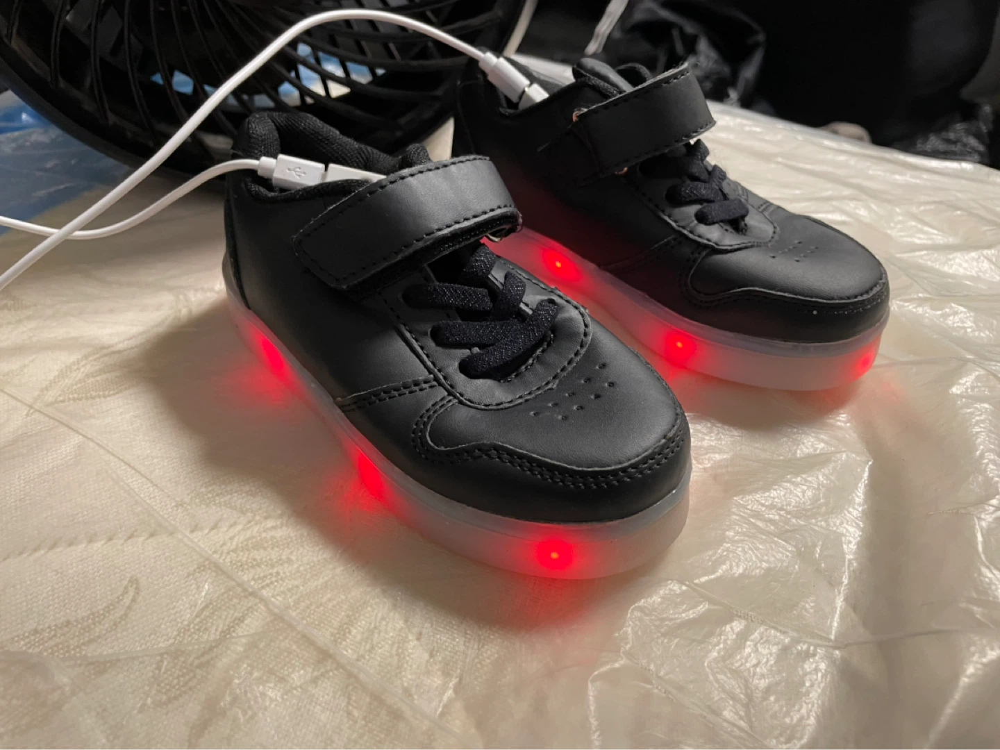 Kids LED Light Up Shoes Size 27 - photo 5