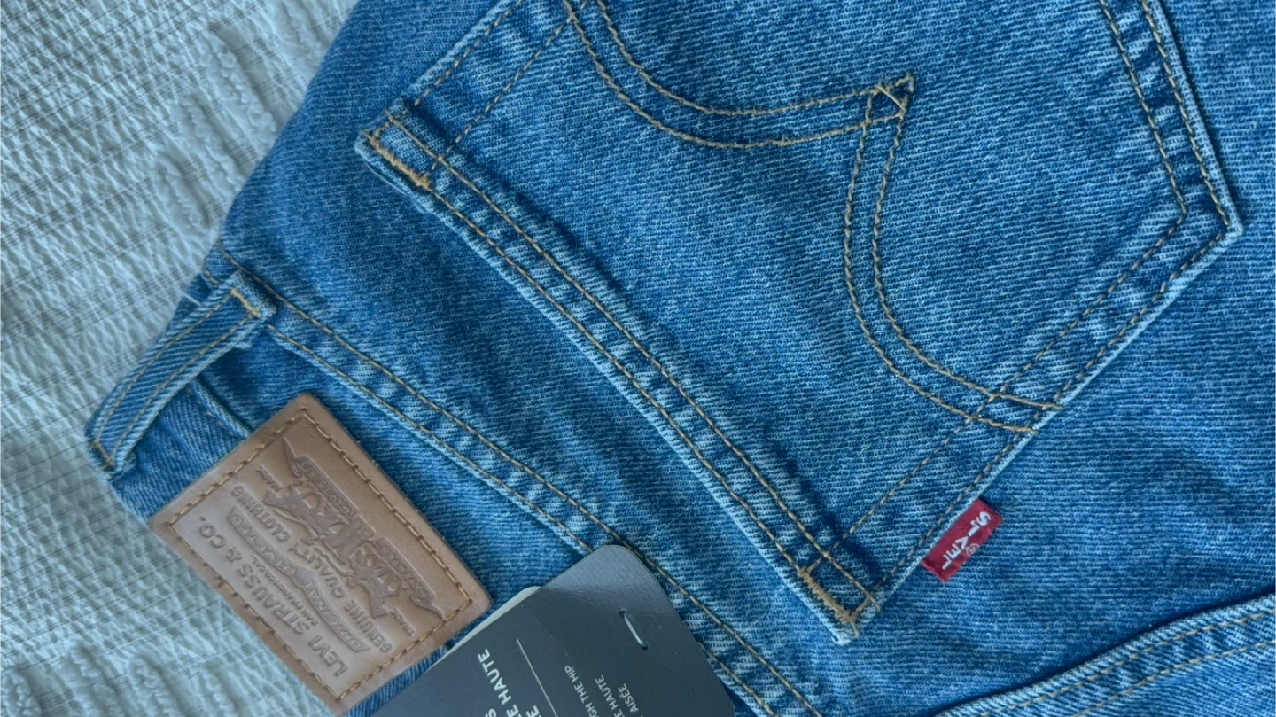 Levi's Women's Denim Shorts Size 25 - photo 4