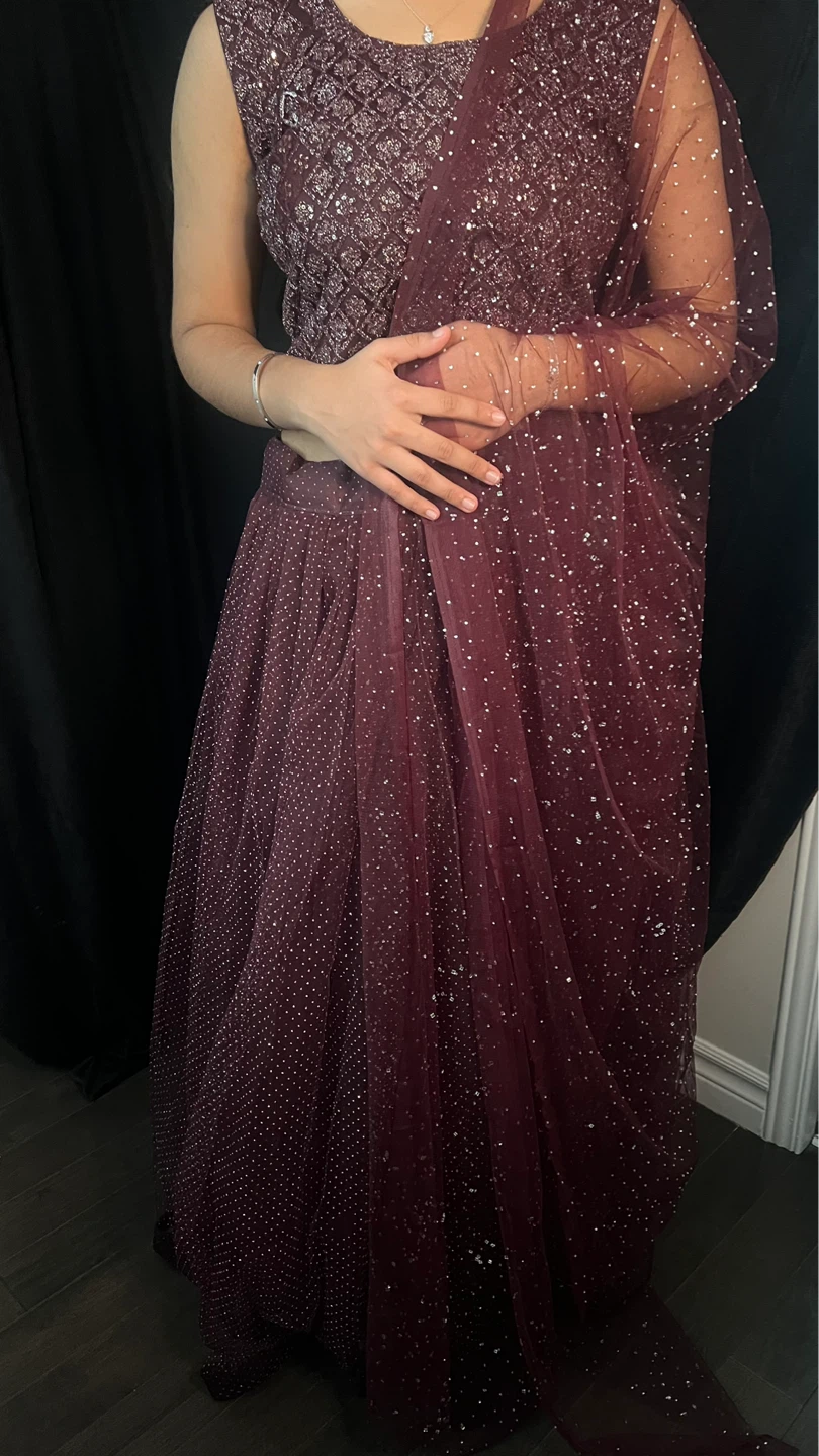 Sparkly Maroon Indian Dress with Dupatta - Rental - photo 2