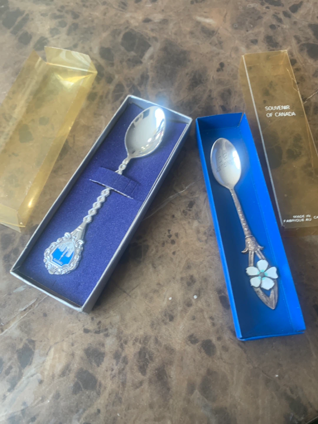 Souvenir Spoons - Toronto & Canada - photo 3