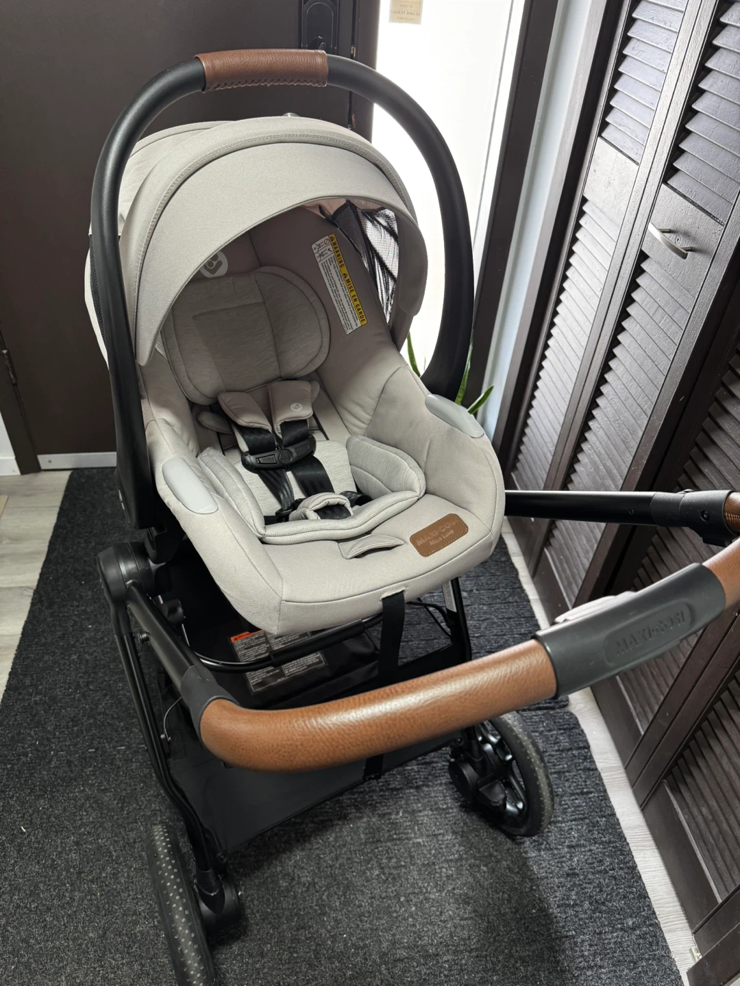 Maxi-Cosi Stroller with Car Seat - photo 3