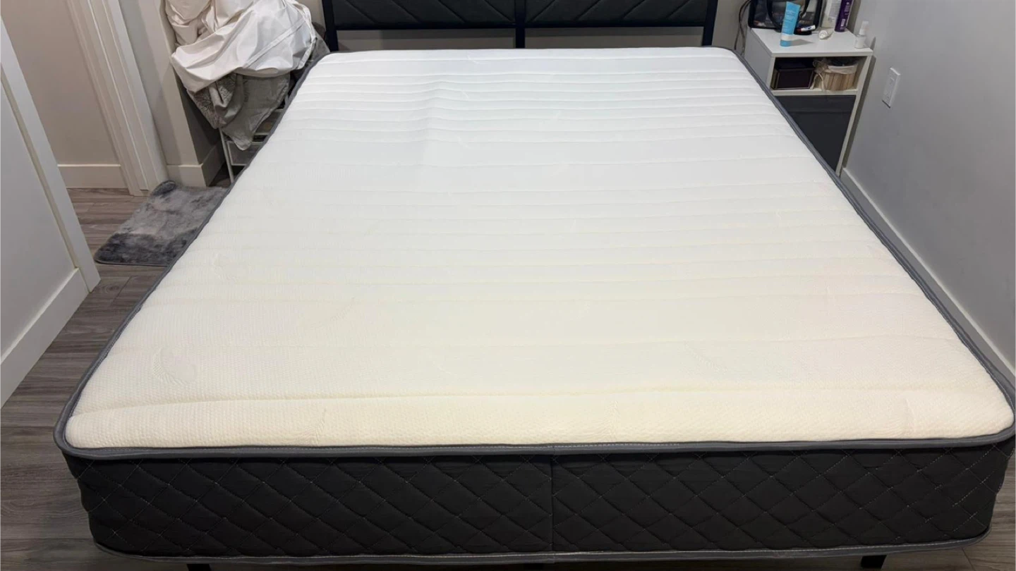 Queen Size Mattress - photo 3