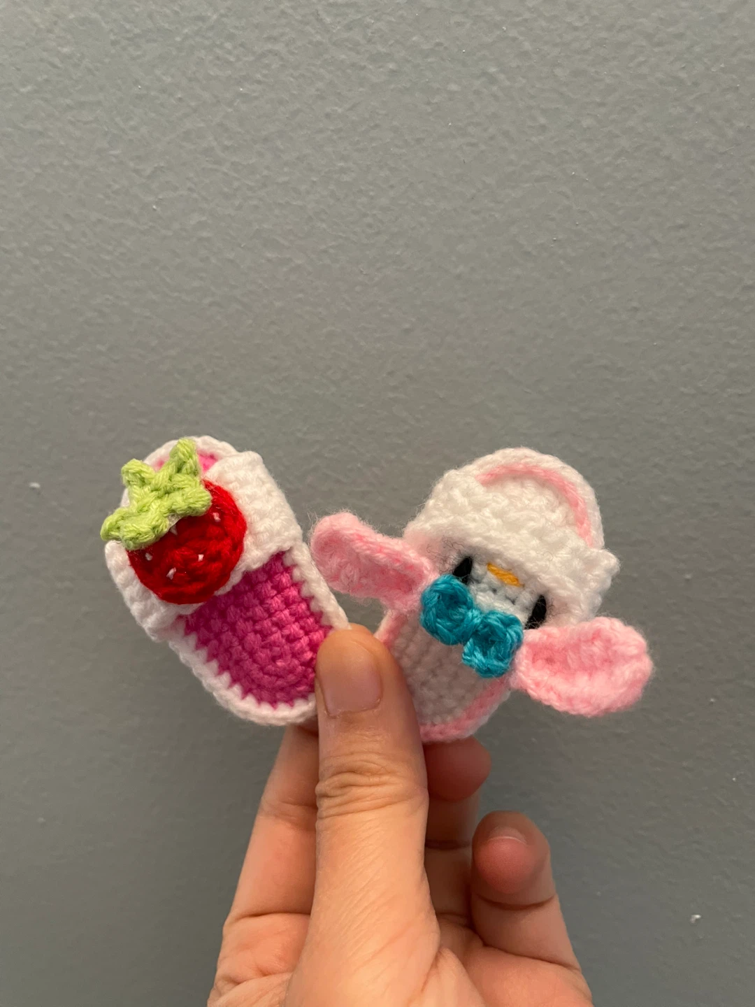Crocheted Mini Slippers Keychain/Charm - Strawberry & Daisy Duck - photo 2