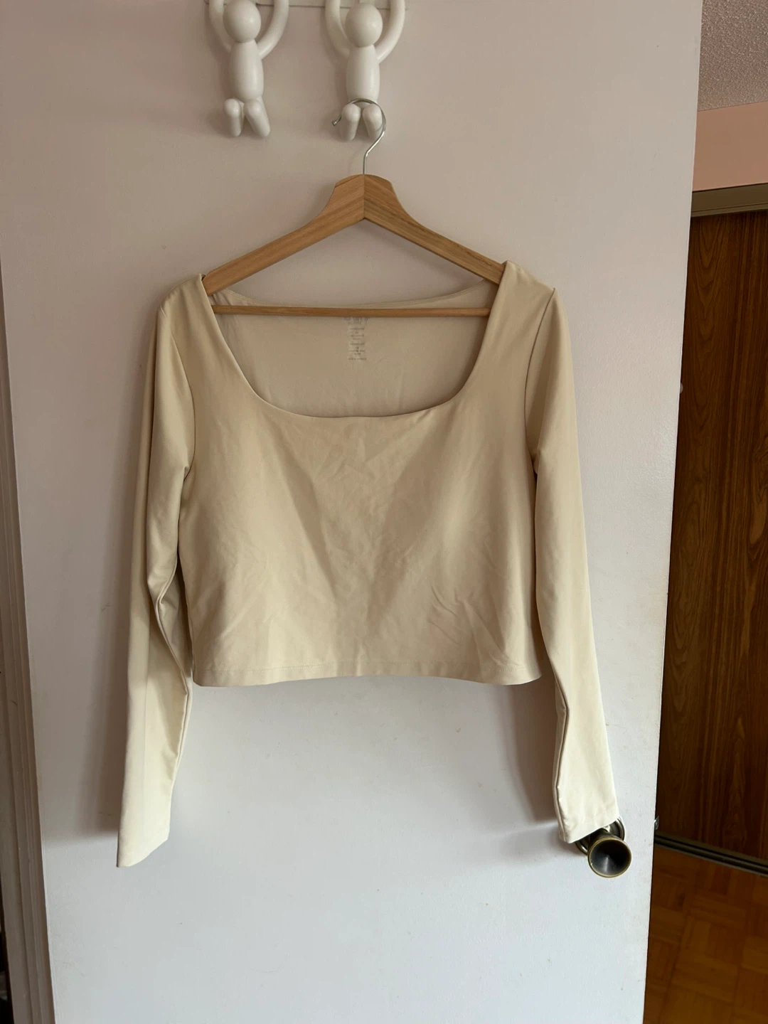 Activewear Cream Long Sleeve Cropped Top - XL