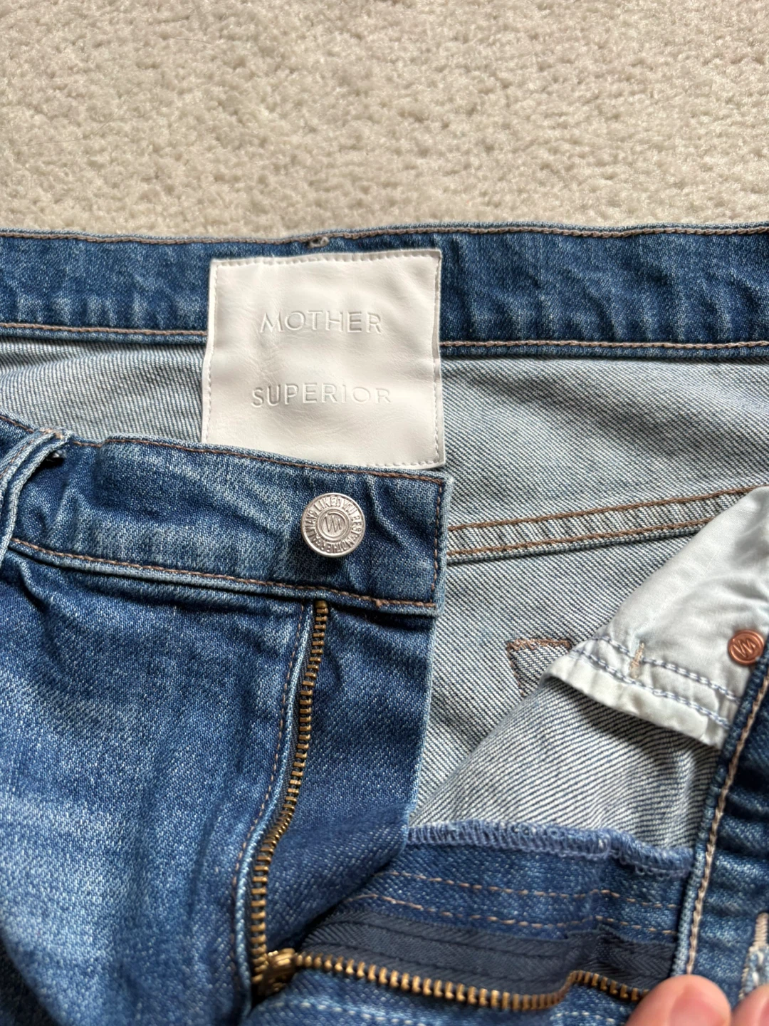MOTHER The Insider Crop Step Chew Jeans size 32 - photo 2