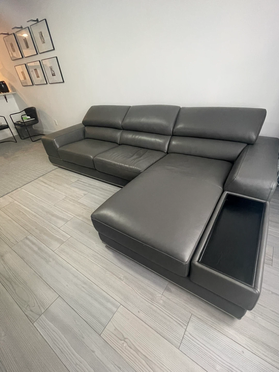 Amadeo Modular Sectional Sofa - Elephant Gray