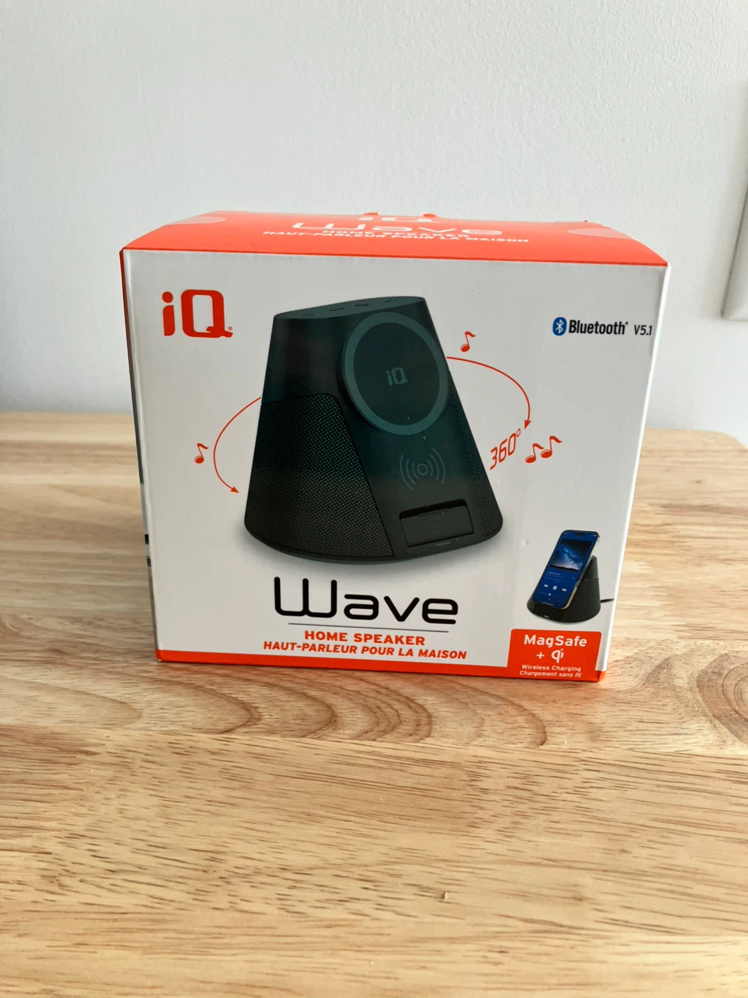 iQ Wave Home Speaker with MagSafe & 15W Wireless Charger