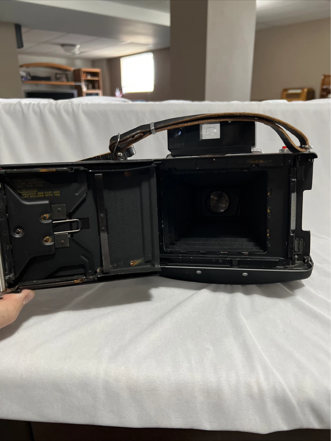 1960s Polaroid Automatic 240 Land Camera - photo 4