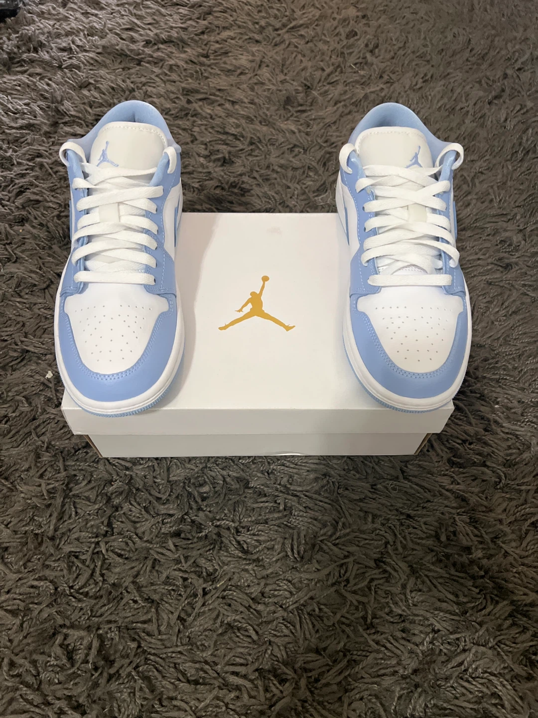 Jordan 1 Low Women's- White/Light Blue - Size US 9 - photo 5
