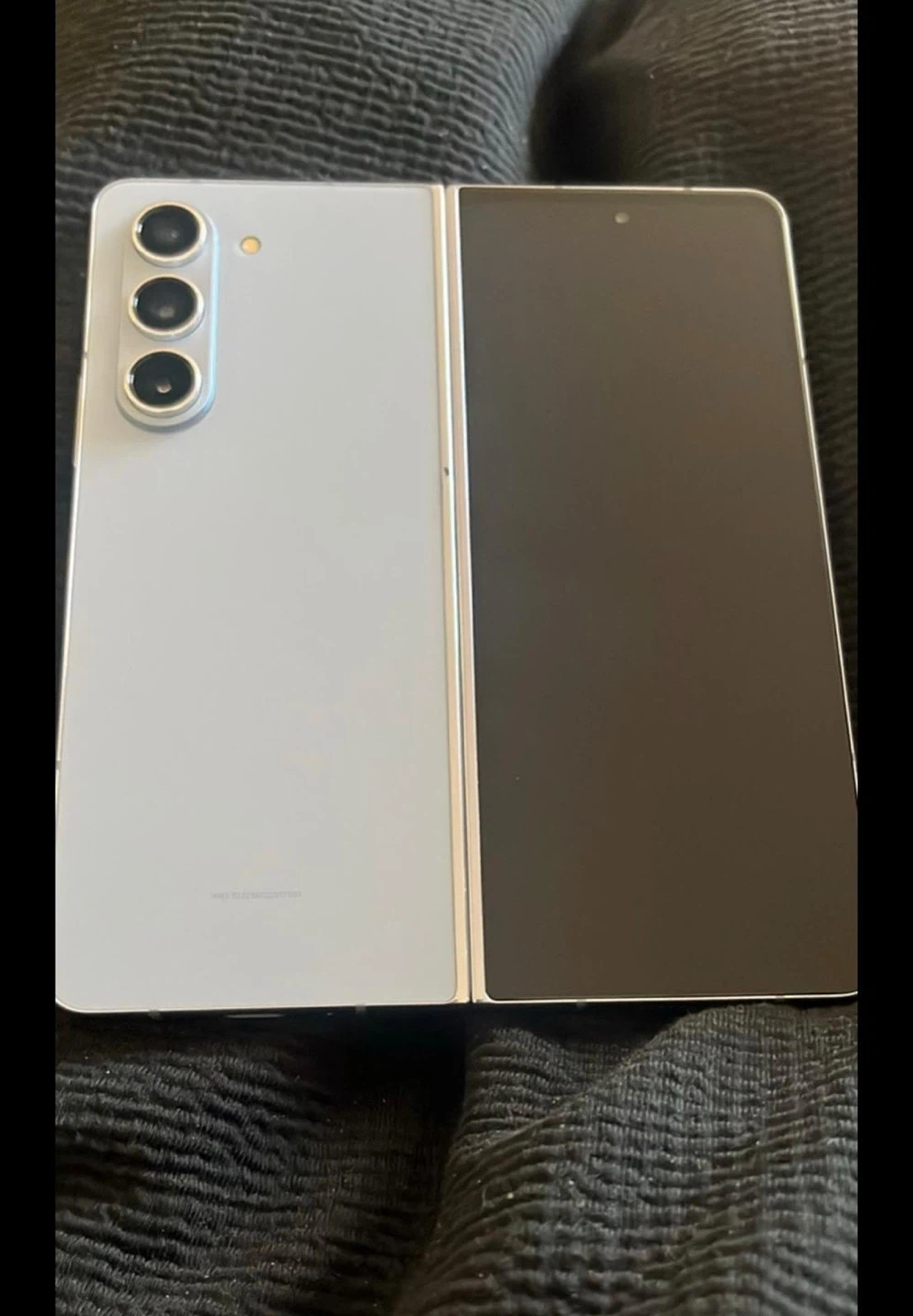 Samsung Z fold 5 - photo 3
