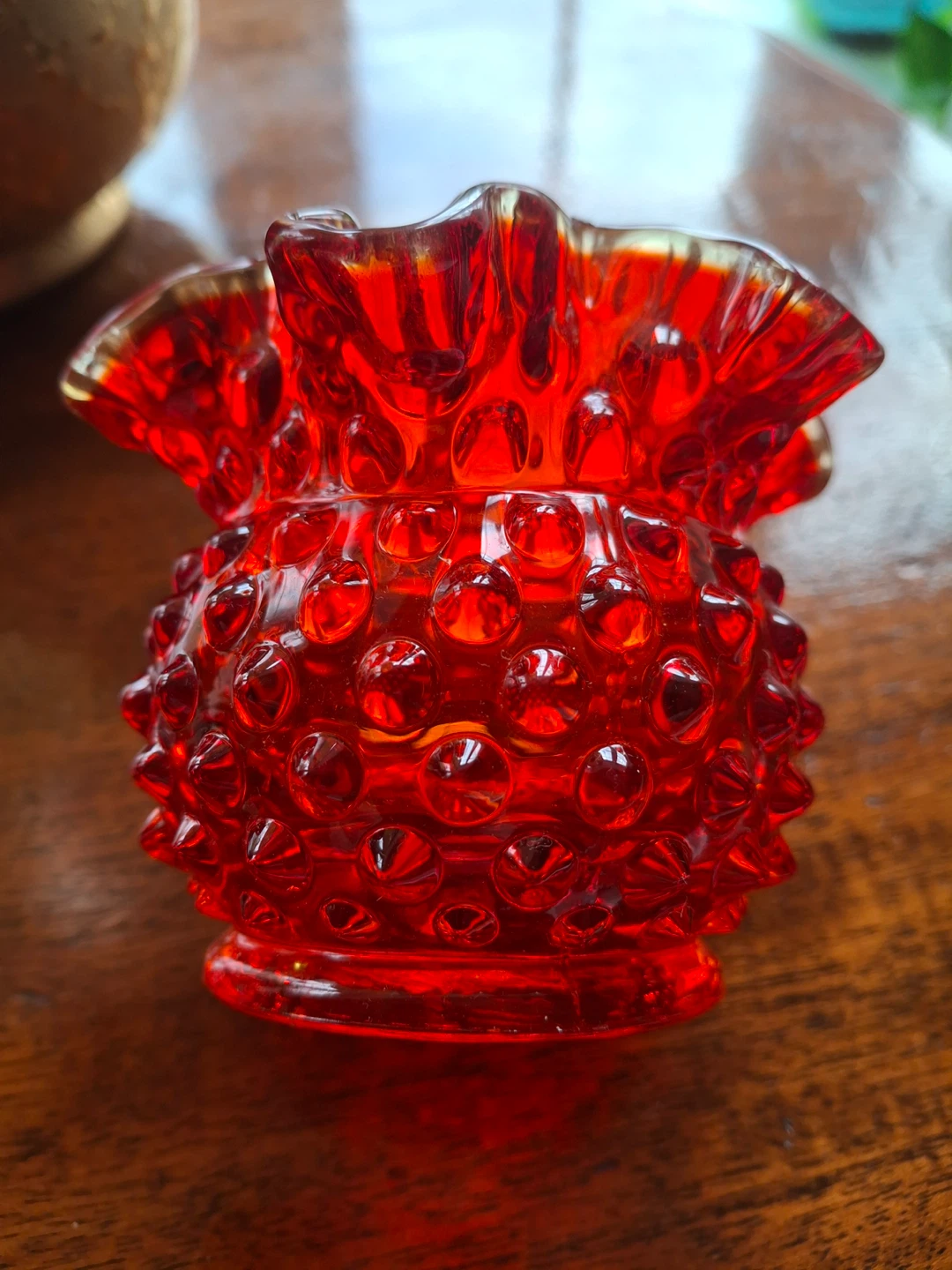 Small red vintage Fenton hobnail dish/vase - photo 4