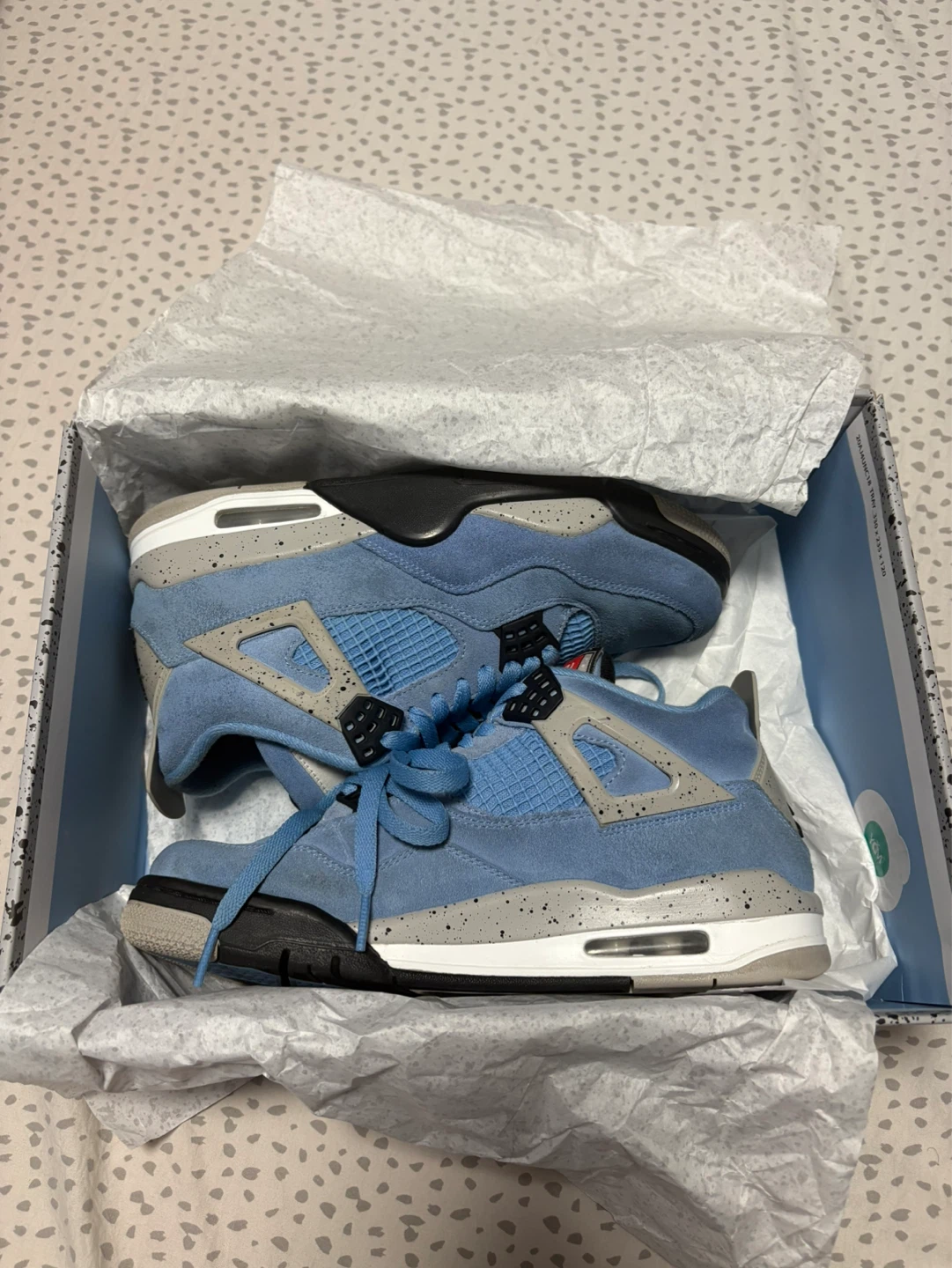 Air Jordan 4 Retro University Blue