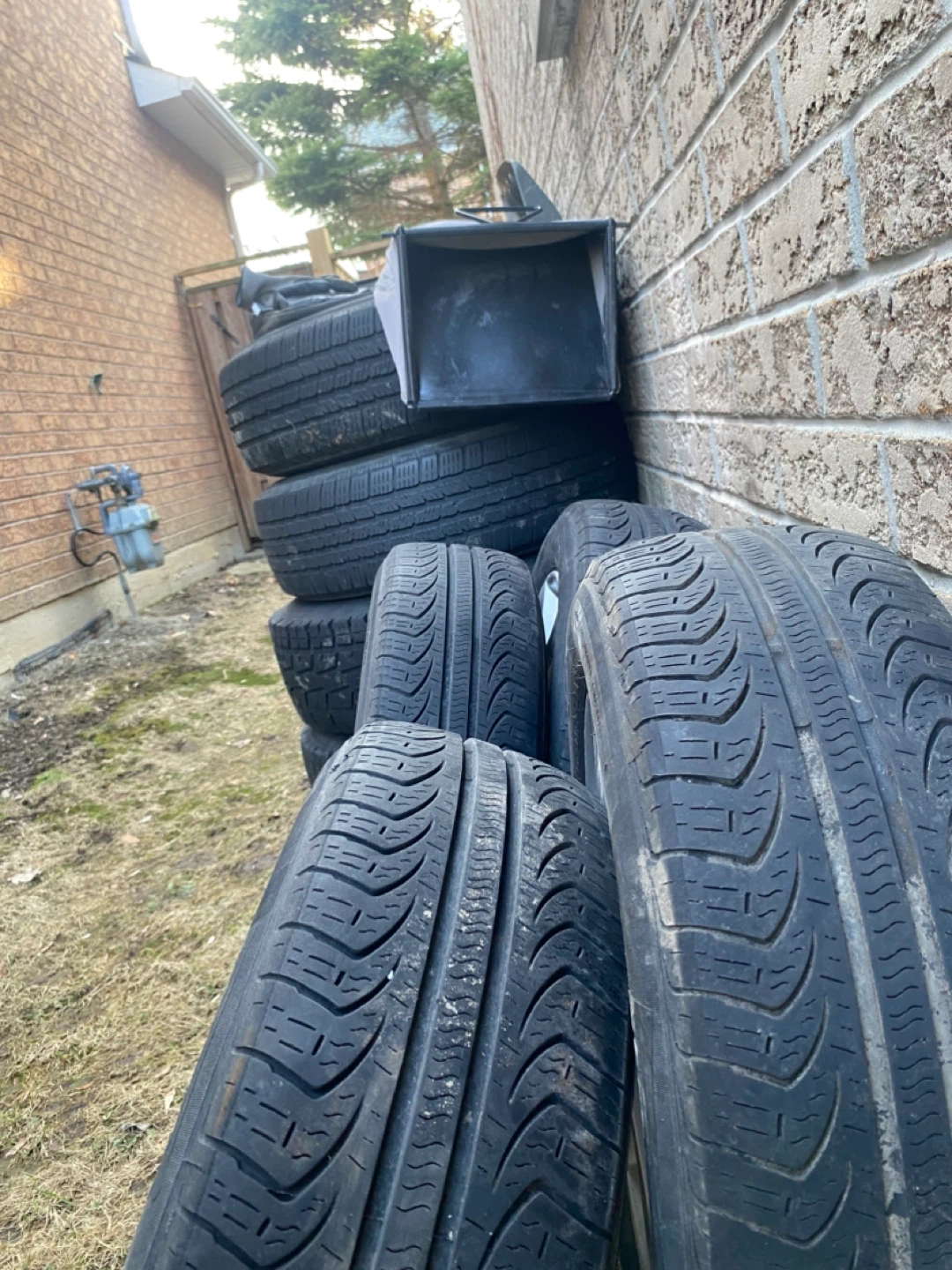 Set of 4 Pirelli Tires with Rims - photo 5