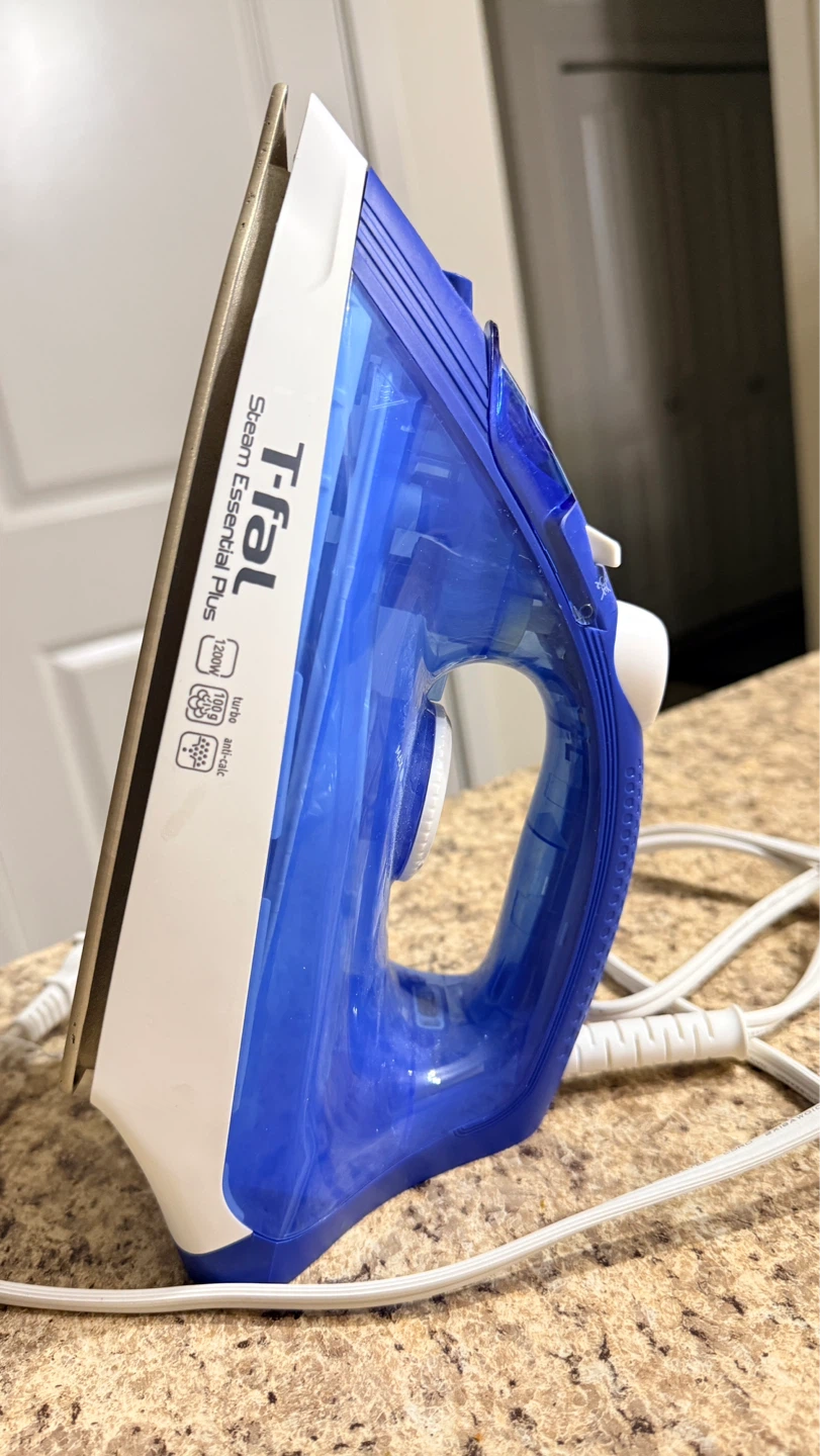 T-fal Steam Essential Plus Iron - photo 3