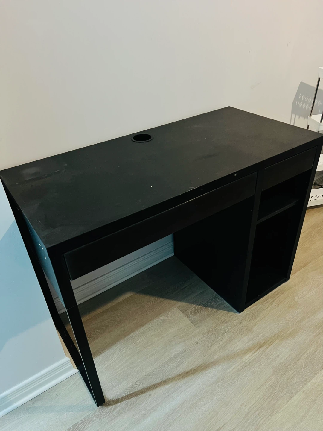 IKEA MICKE Desk - Black-brown