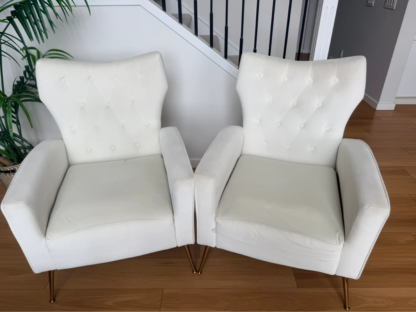 Pair of White Velvet Armchairs with Gold Legs - photo 2