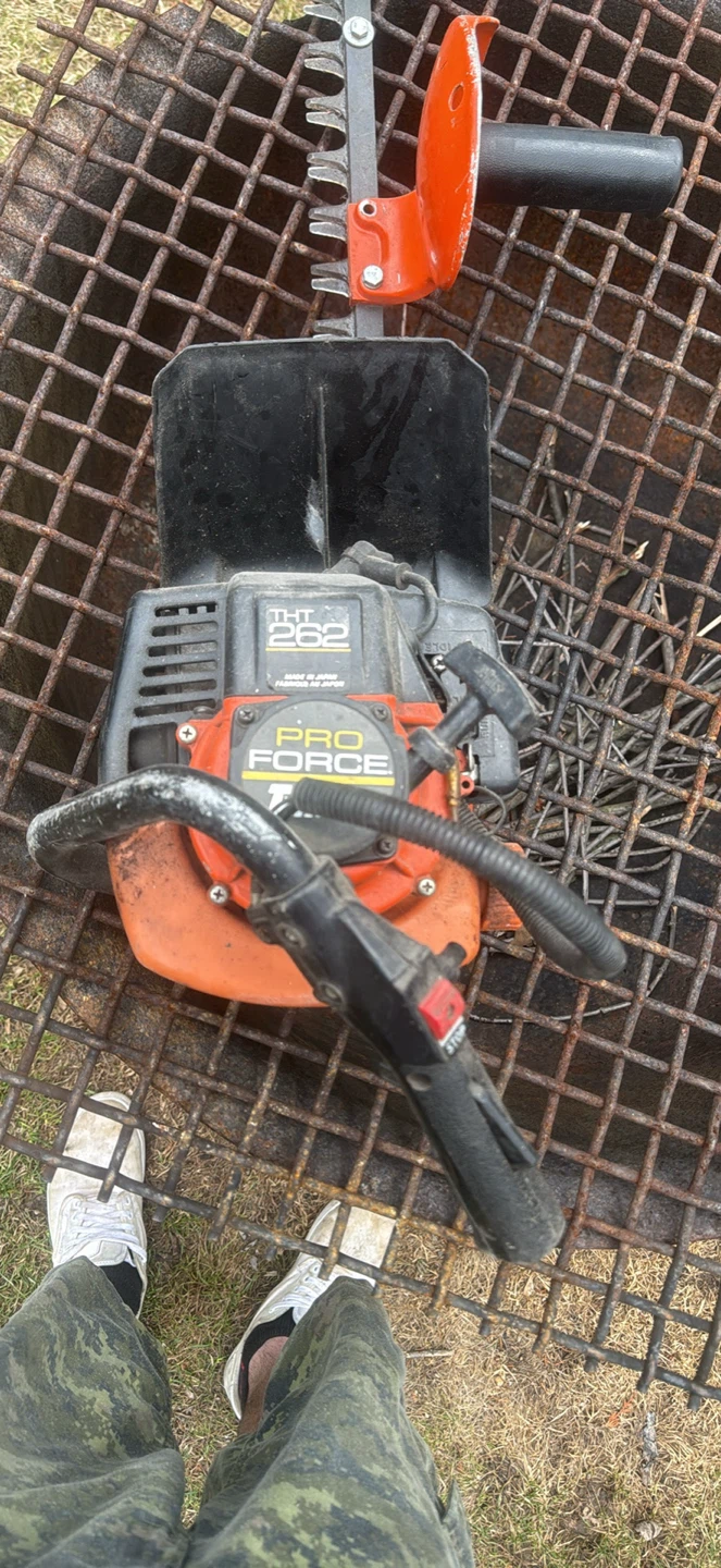 Pro Force THT 262 Hedge Trimmer - photo 2
