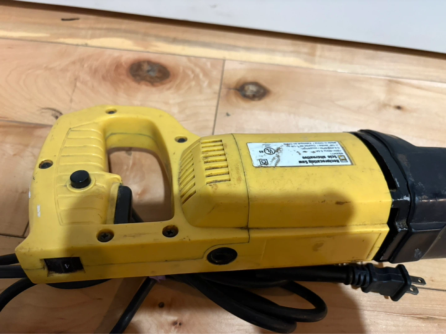 Yellow Reciprocating Saw - photo 3