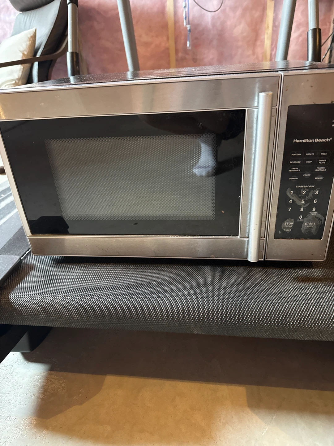 Hamilton Beach Microwave - photo 2