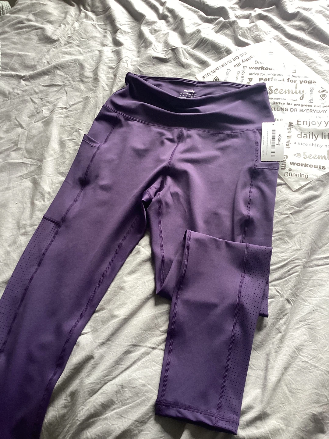 New High Waisted Leggings with side Pockets - size small - photo 5