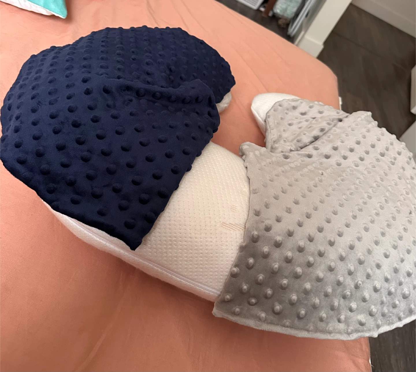 Nursing Pillow - photo 2