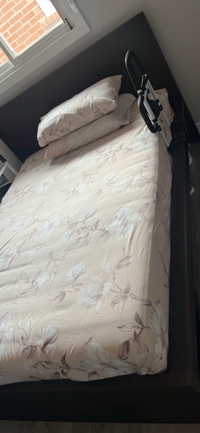 Queen Size Bed Frame with Slats - photo 2
