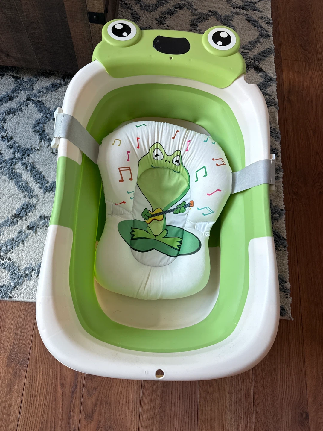 Collapsible Baby Bathtub with Frog Design