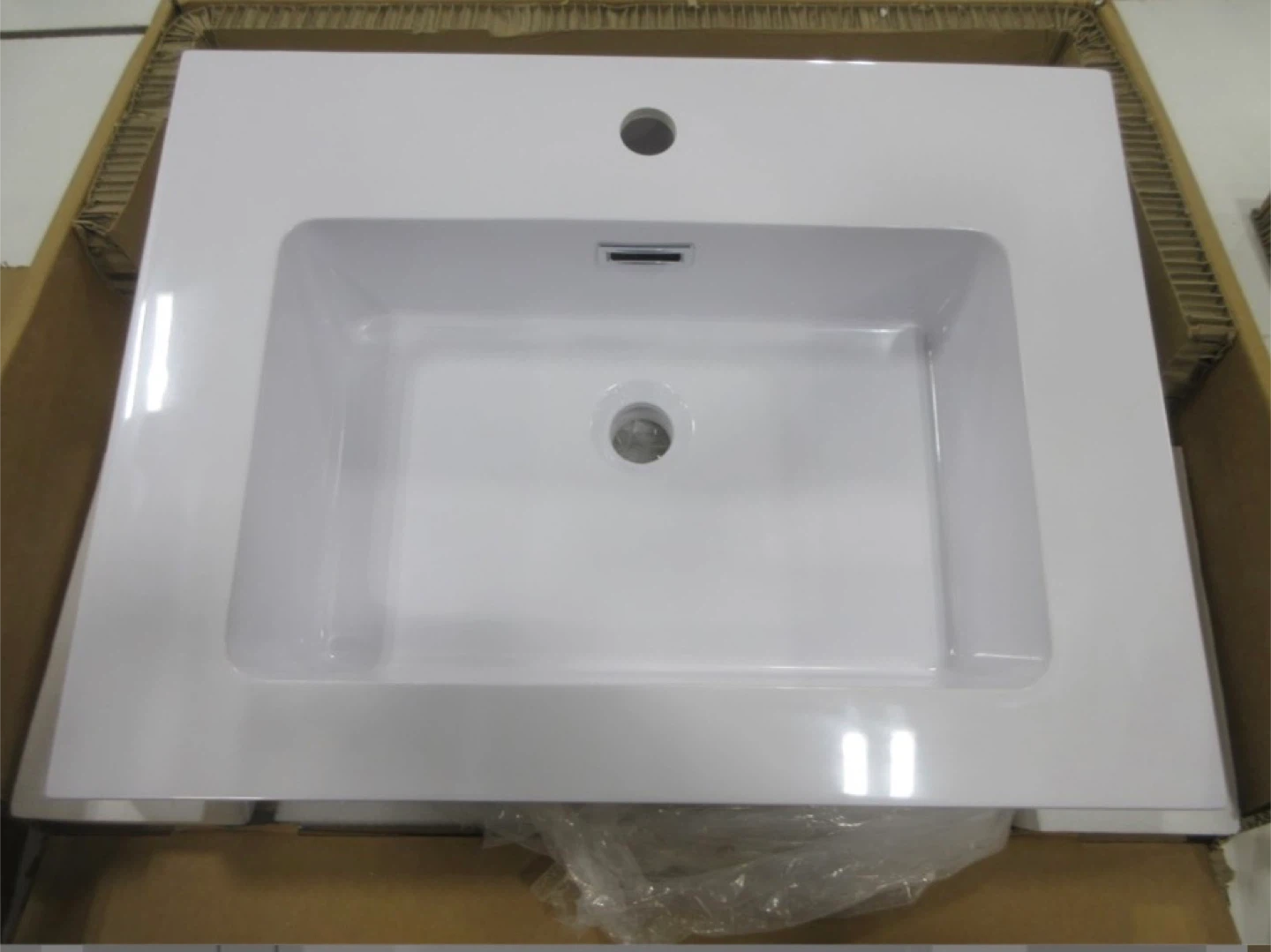 CITTANEO 24"X18" BATHROOM SINK - photo 3