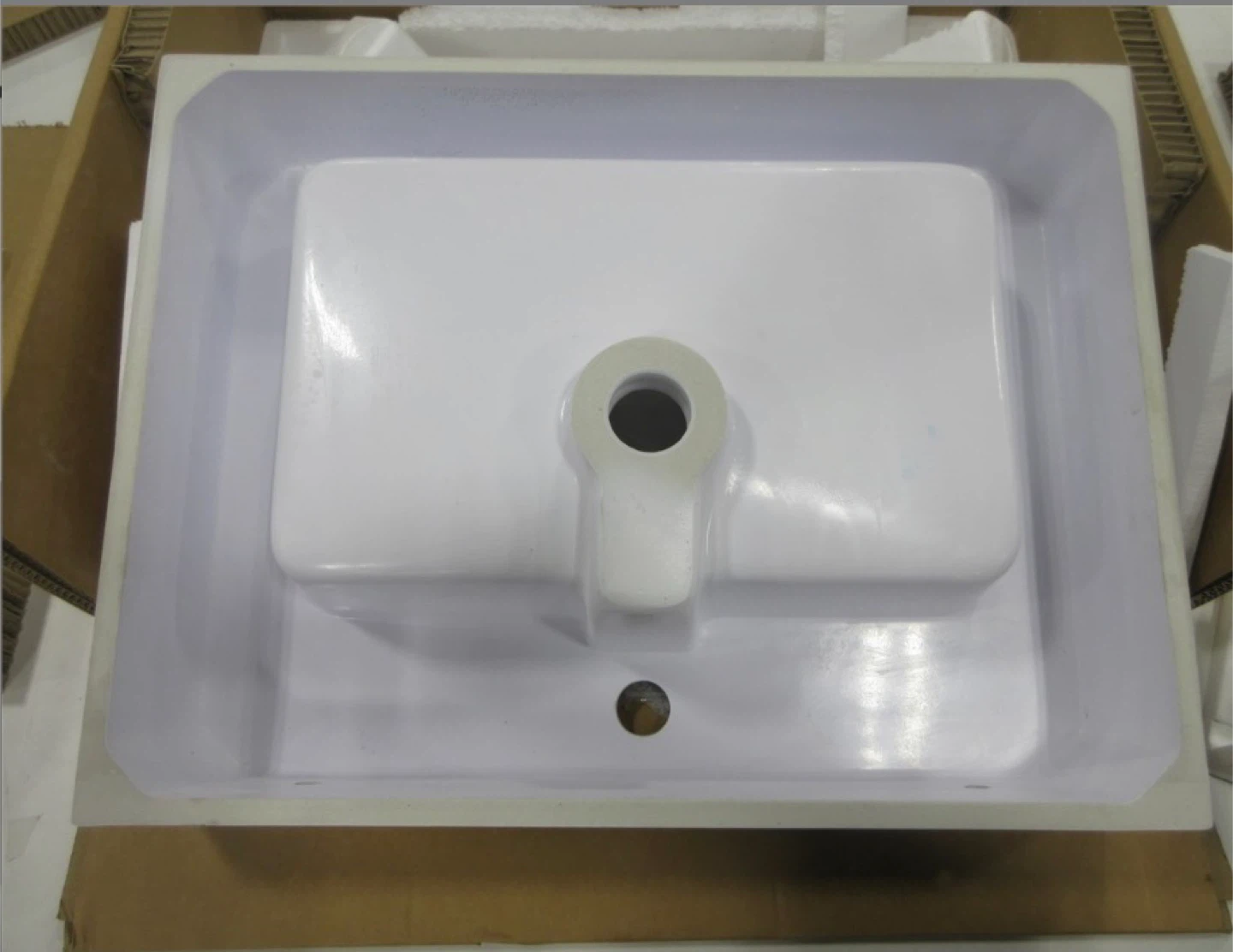 CITTANEO 24"X18" BATHROOM SINK - photo 4