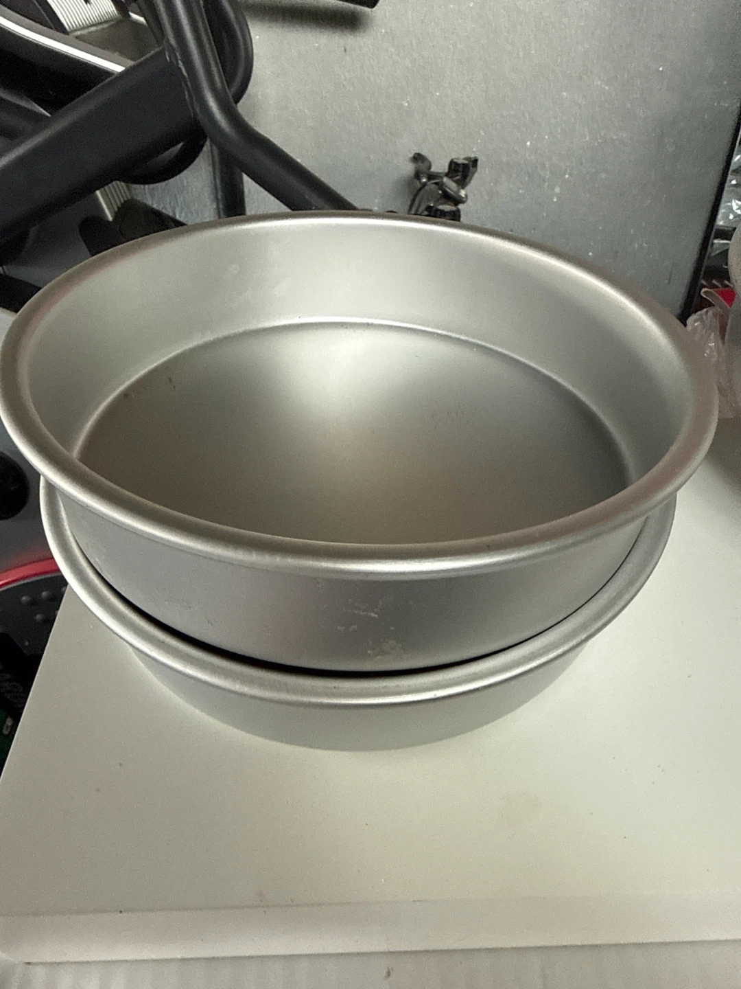 Set of 2 Round Cake Pans