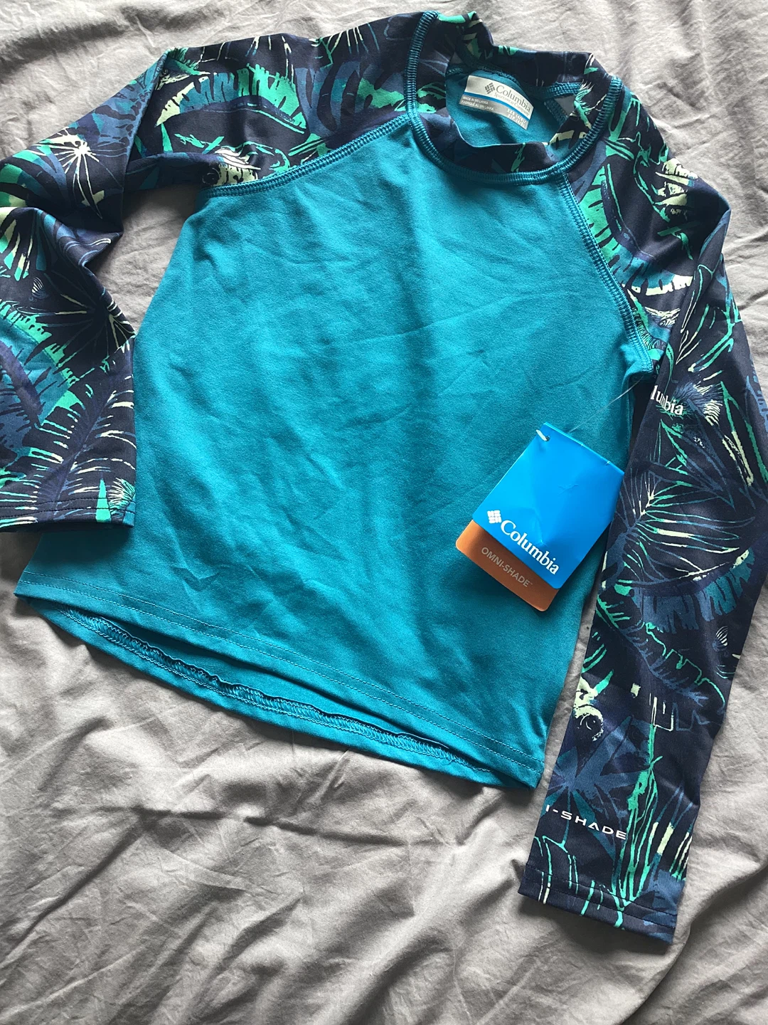 Columbia Kids' Long Sleeve Sun Guard Shirt aged 4-5yrs - photo 3