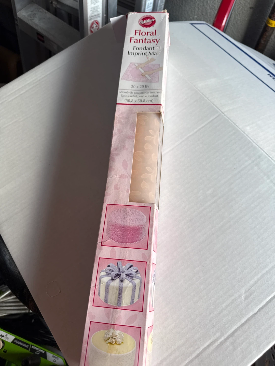 Wilton Floral Fantasy Fondant Imprint Mat 20x20 IN
