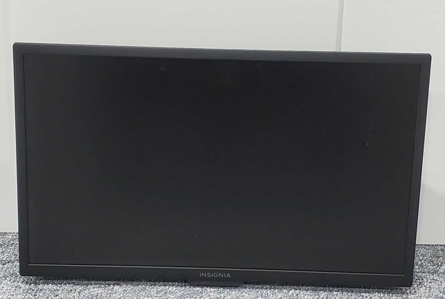 SALE! Insignia 24" Smart LED TV